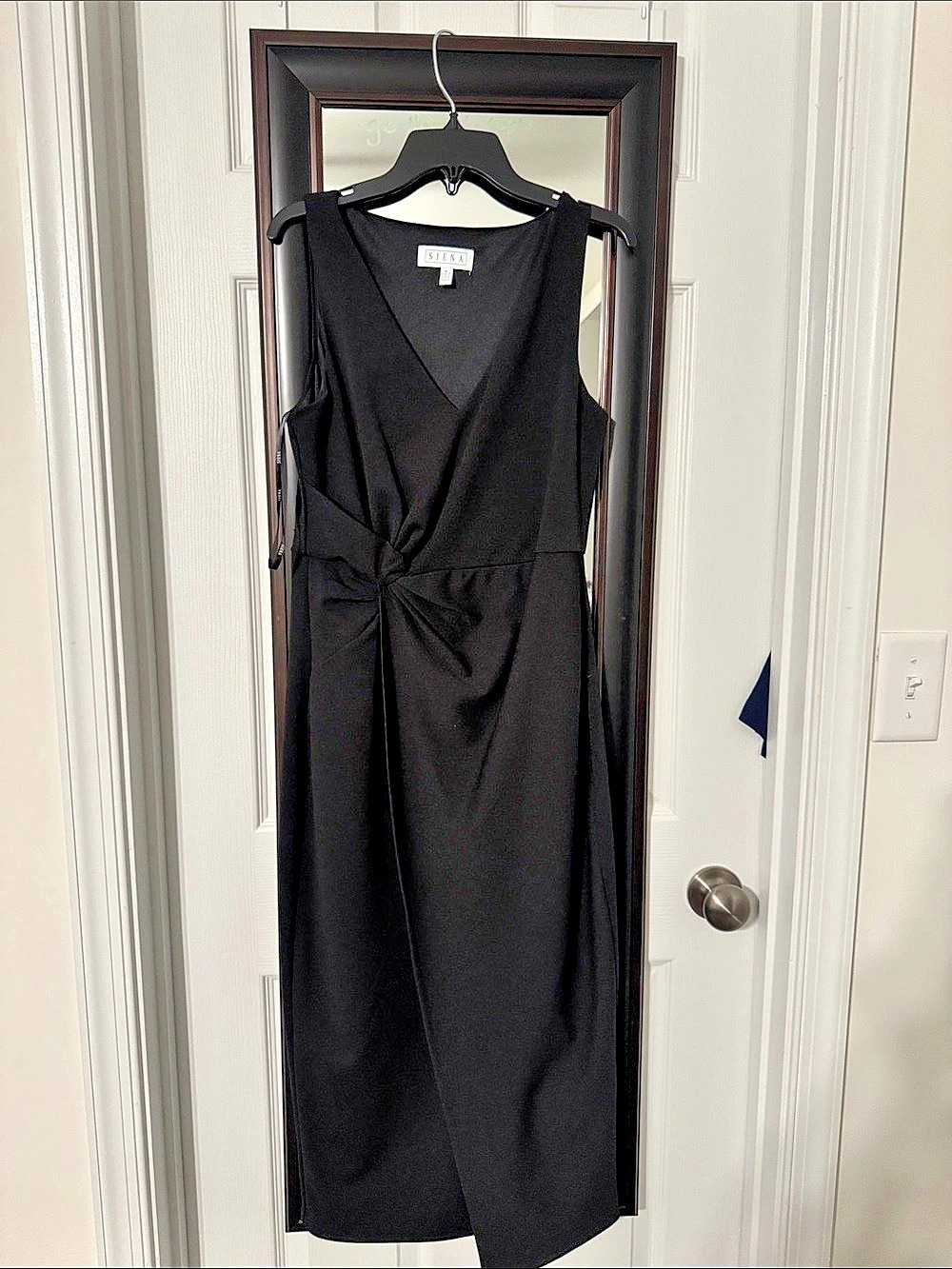 Siena Sleeveless Twist Front Midi Dress Black Medium
